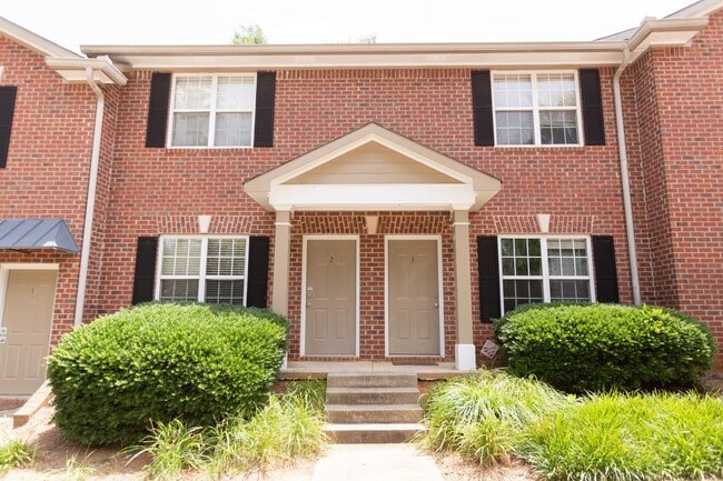 Building Photo - 2 Bed 2.5 Bath Condo