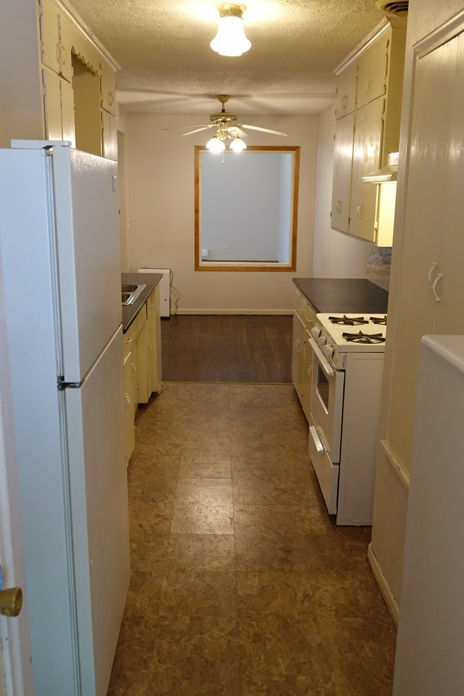 Building Photo - 1136 2nd Street