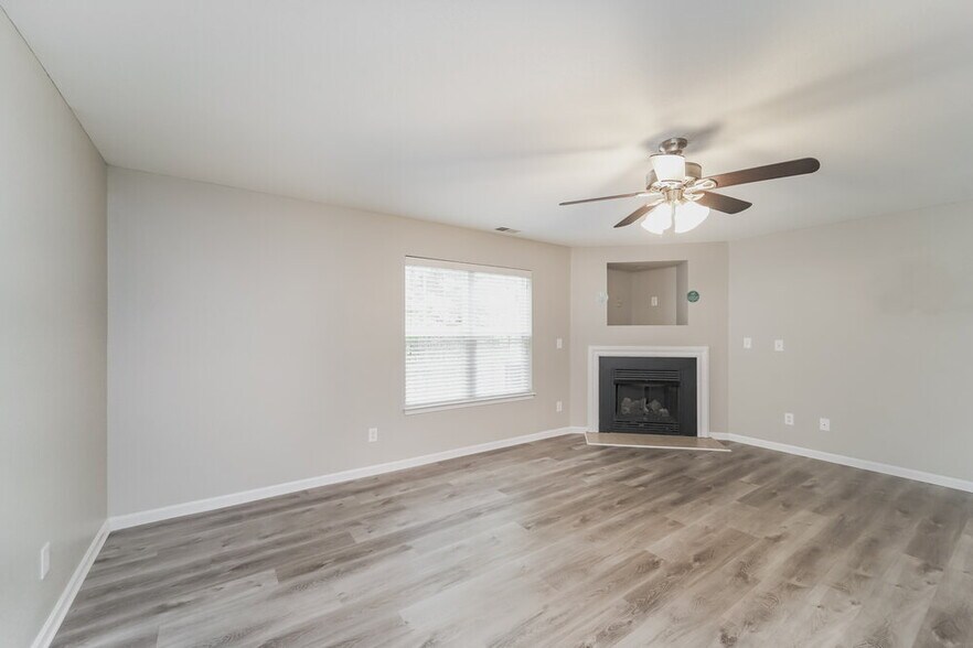 Building Photo - 5824 Kelden Walker Ln