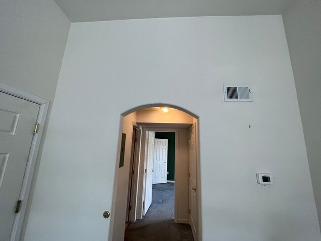 Building Photo - Cozy 1 bed 1 bath in Gated community near DIA