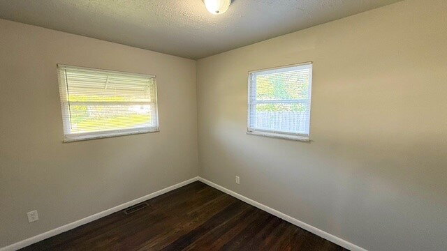 Building Photo - SOUTH EAST/BEECH GROVE 3 BEDROOM 1.5 BATH RANCH RECENTLY UPDATED!