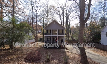 Building Photo - 149 Blythe Dr