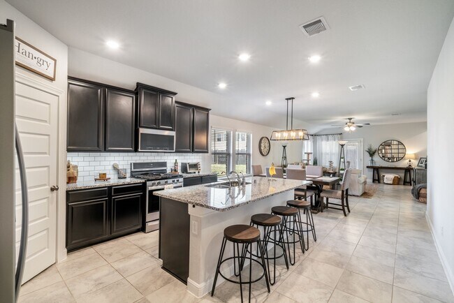 Building Photo - 24810 Timbarra Park Cir