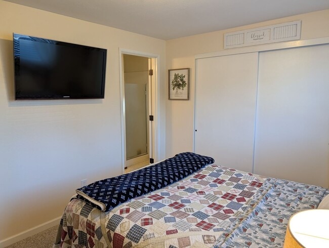 Building Photo - Unfurnished Light-Filled, Beautifully Updated 3-Bedroom Home in Jacksonville