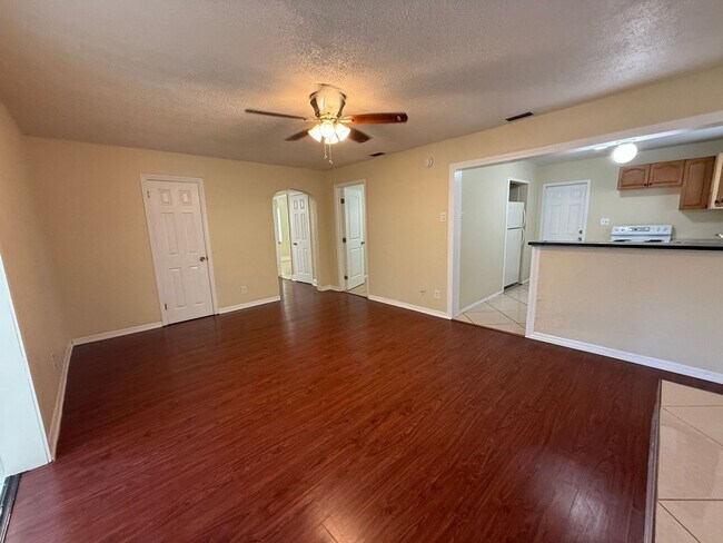 Building Photo - home for rent in South St. Pete