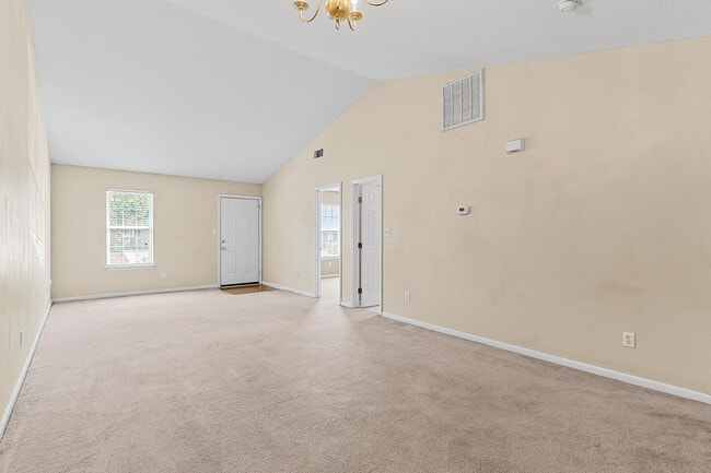 Building Photo - 2019 Emerald Bay Dr