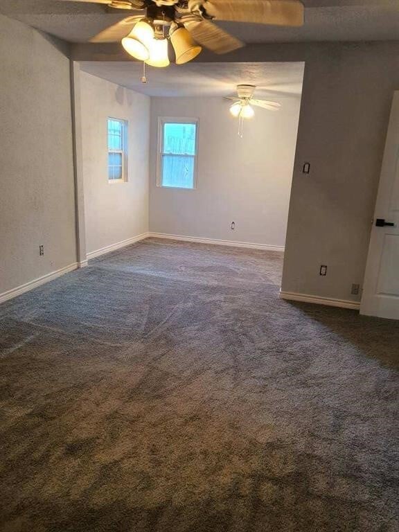Building Photo - 3411 S Briar Knoll Dr