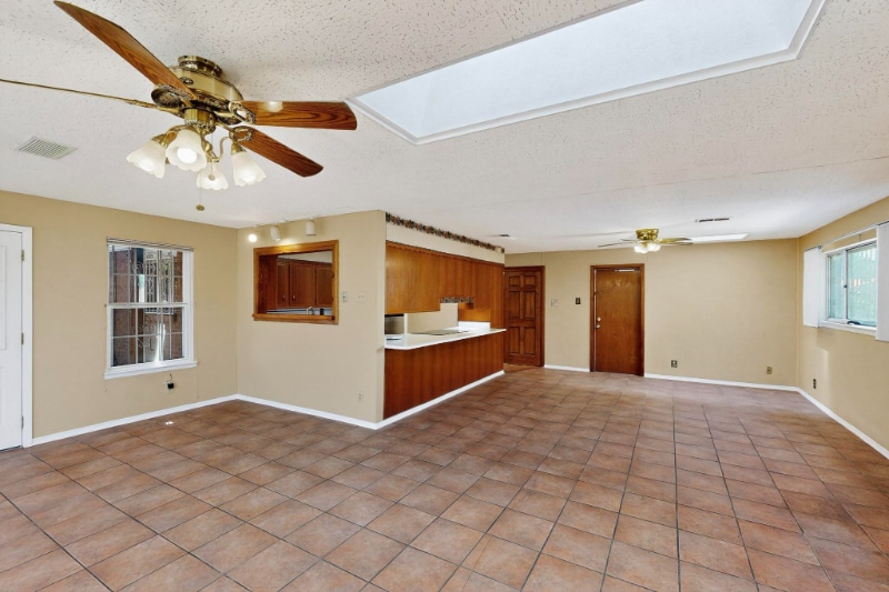 Building Photo - 7029 Veranda Rd NE