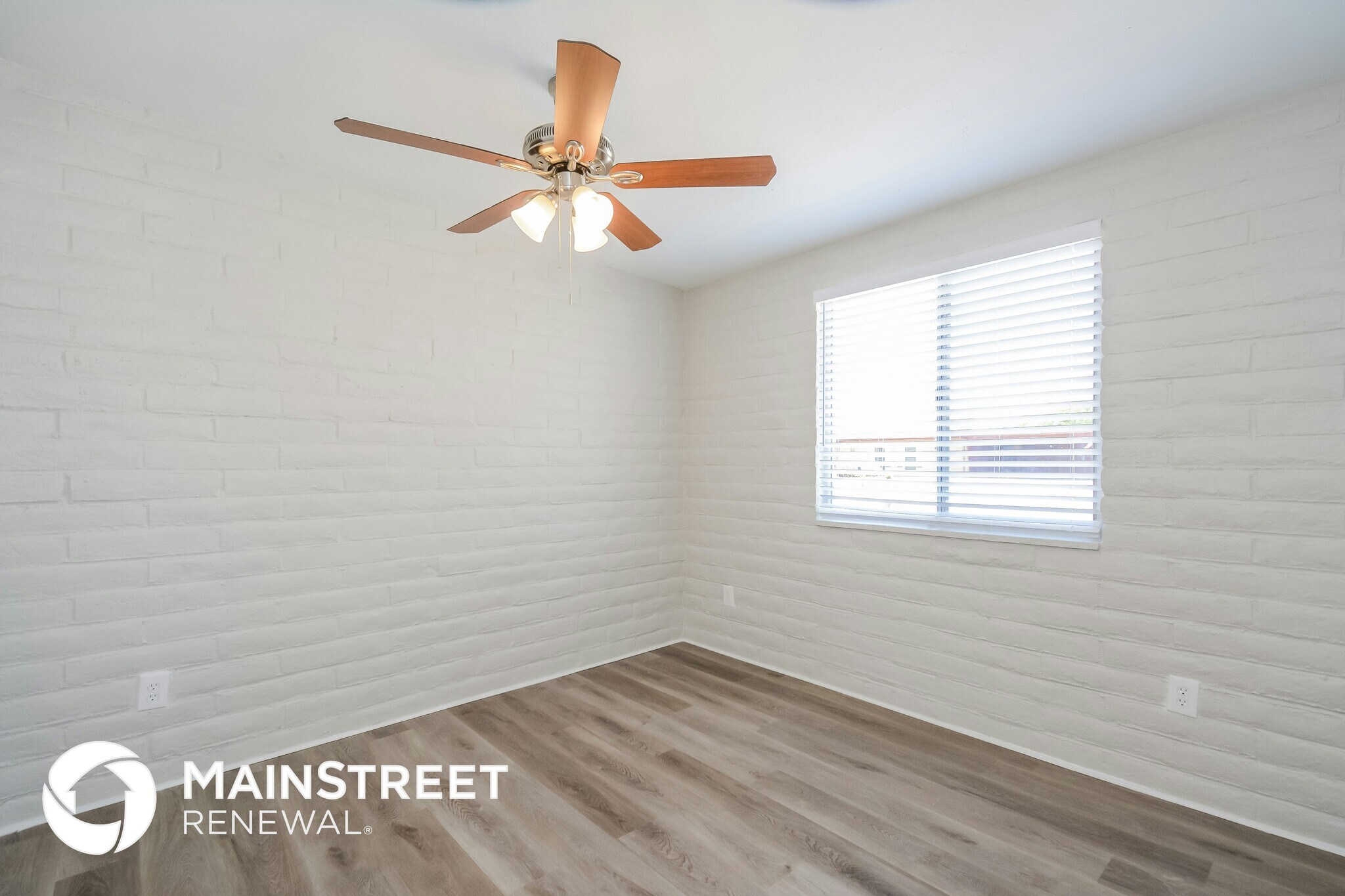 Building Photo - 7321 E Lakeside Dr