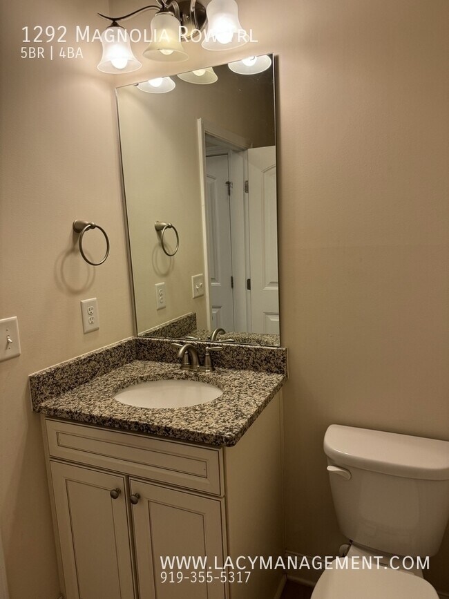 Building Photo - 1292 Magnolia Row Trail