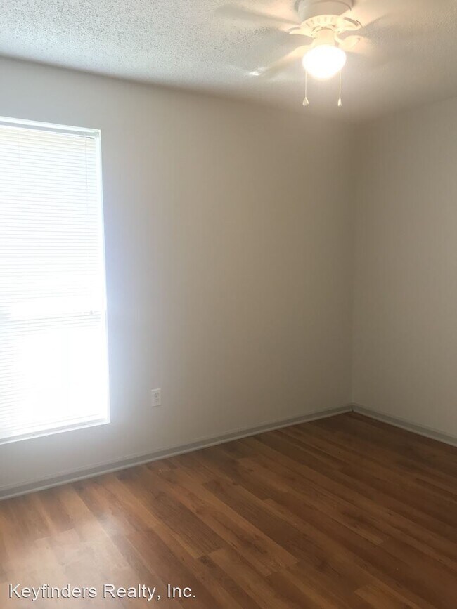 Building Photo - 3 br, 2 bath House - 17633 Nine Oaks Ave.
