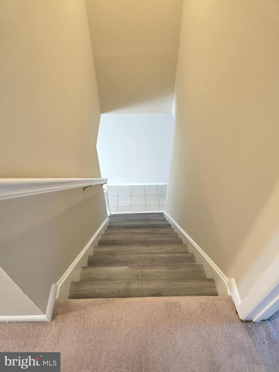 Building Photo - 412 3rd St