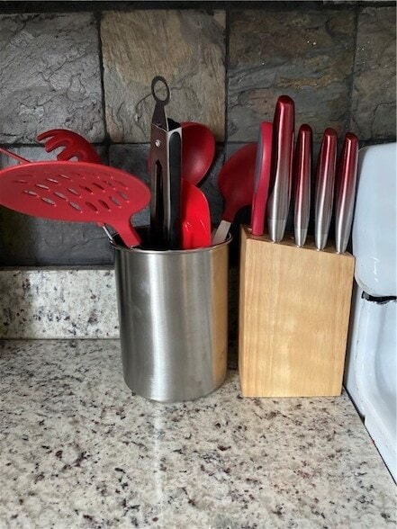 Building Photo - 481 Pine St