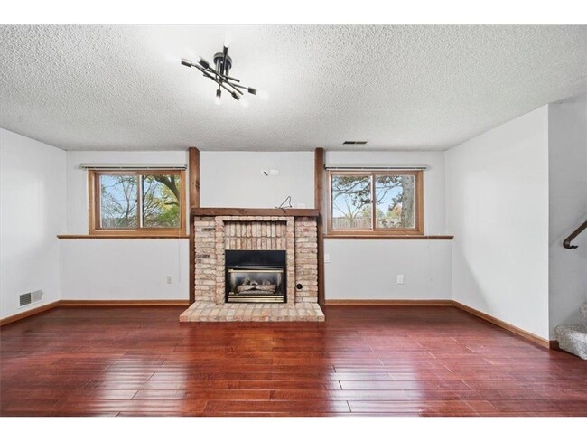 Building Photo - 9523 Hartford Cir