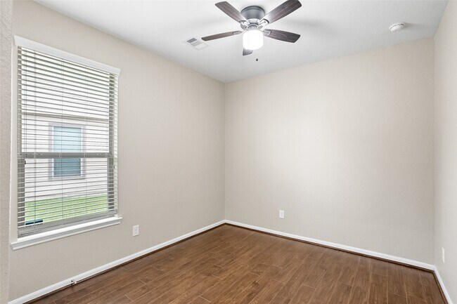 Building Photo - 6530 Bayliss Valley Ln