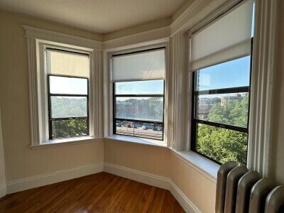 Building Photo - 1152 Commonwealth Ave