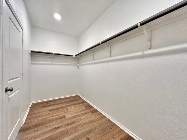 Building Photo - Spacious 4/BR 2.5/BA Two-Level Home with 3-Car Garage & Covered Deck