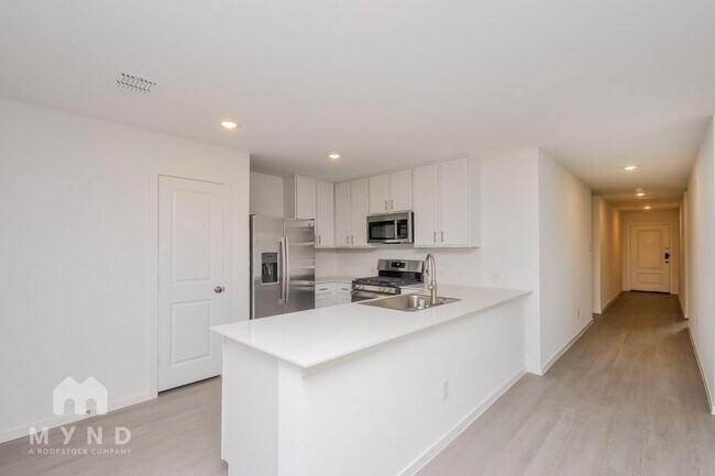 Building Photo - 2756 Mistwood Dr