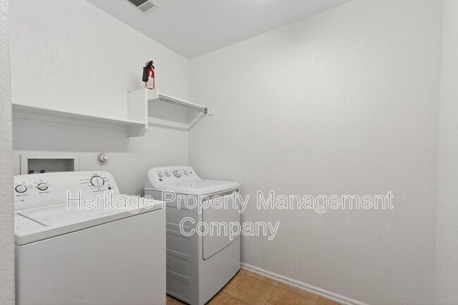 Building Photo - 2642 Grayson Way