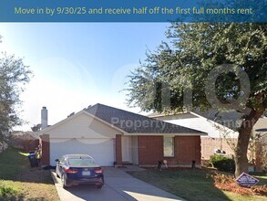 Building Photo - 4909 Parkview Hills Ln
