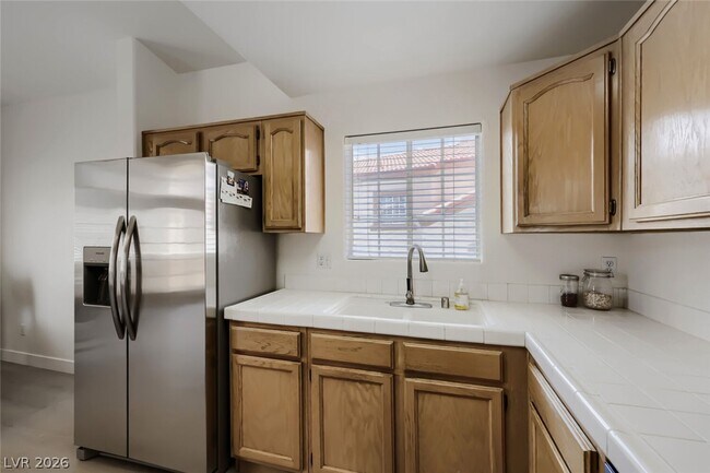 Building Photo - 8301 Boseck Dr