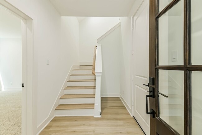 Building Photo - 5703 Balbo St