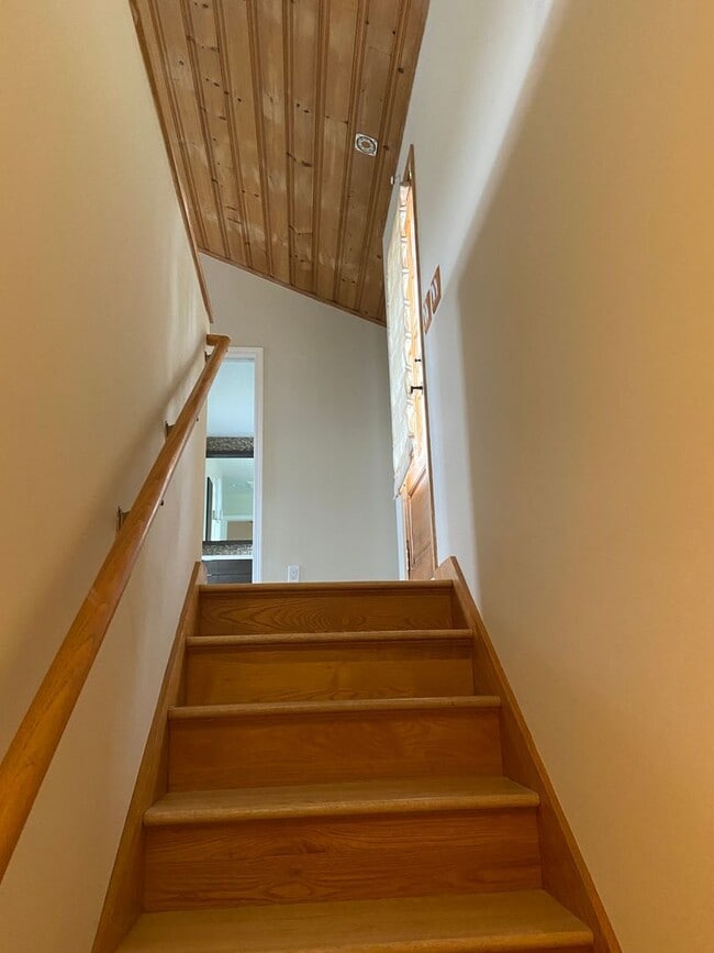 Building Photo - 3 Bed/2Bath Ready to Move In