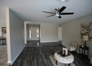 Building Photo - 5841 W Angela Dr