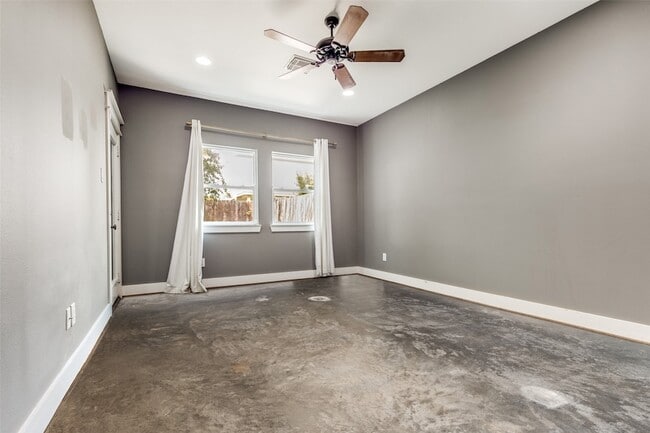 Building Photo - 1505 Asbury St