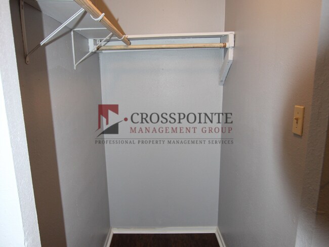 Building Photo - Now Available: 2 Bedroom, 1 Bath Home in Tyler, TX!