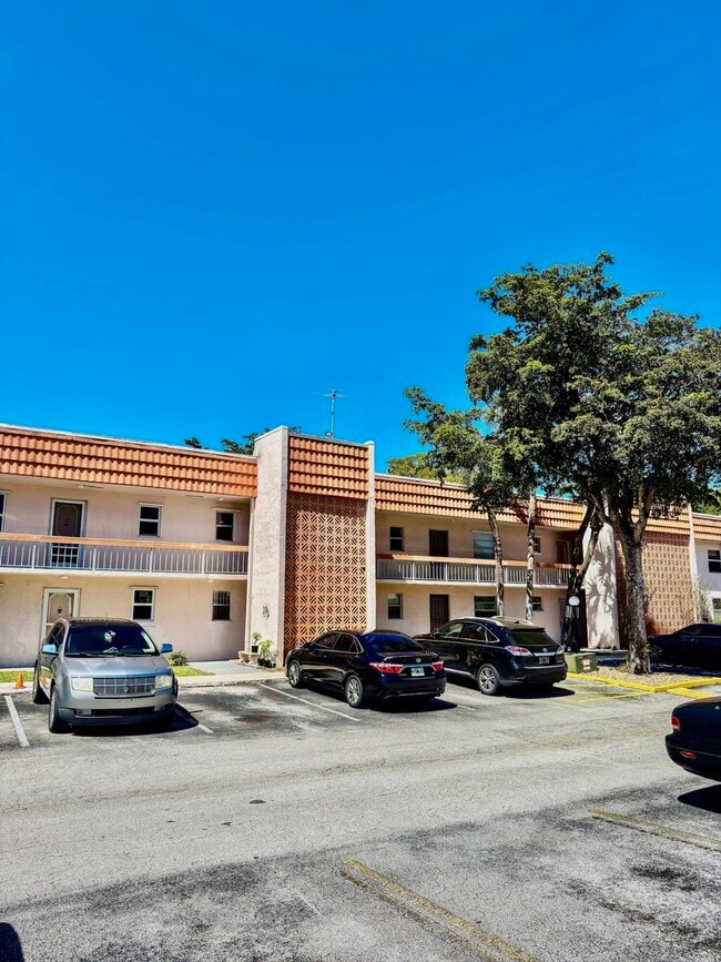 Building Photo - 7610 Stirling Rd