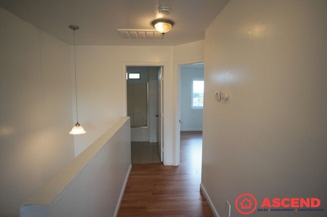 Building Photo - 1608 Lincoln St