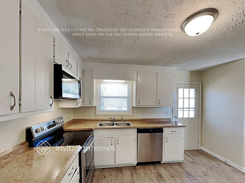 Building Photo - 3026 Beaver Dr