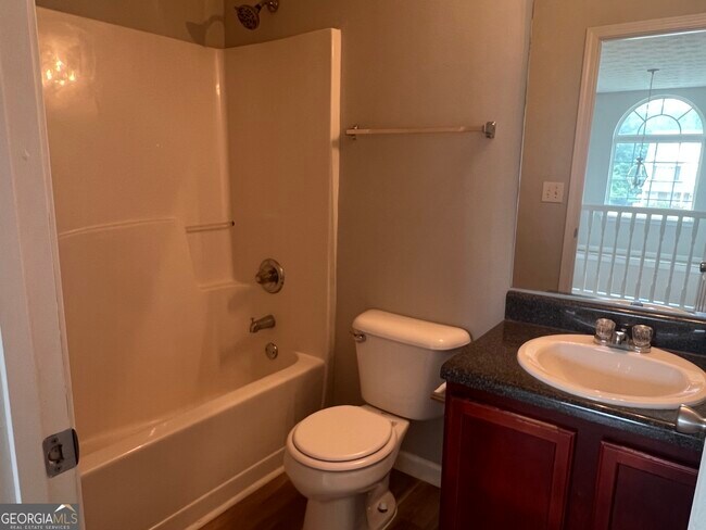 Building Photo - 360 Cobblestone Ct