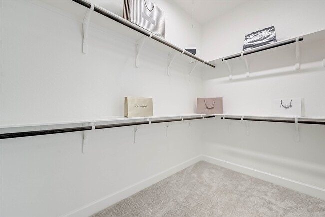 Building Photo - 10707 Deer Path Dr