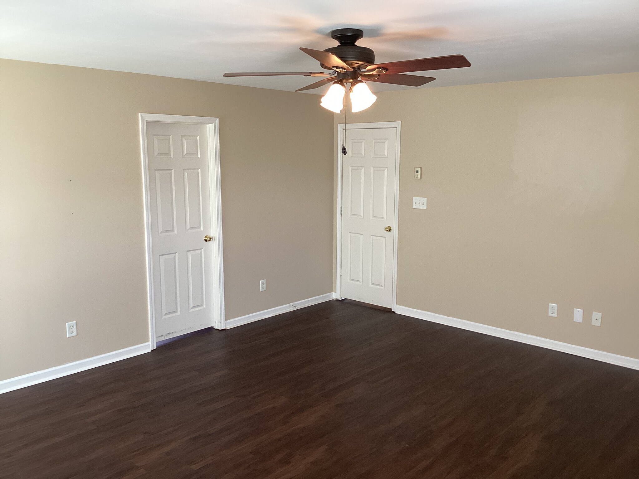 Building Photo - 1018 Skillbeck Rd