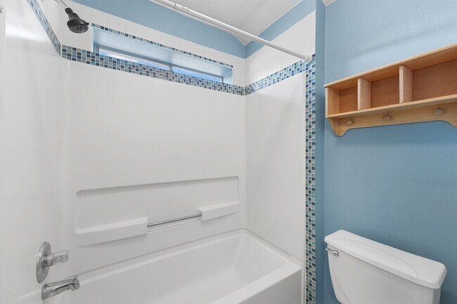 Building Photo - 17206 Stonebridge Trail
