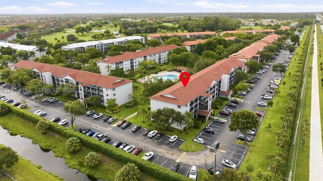 Building Photo - 1400 SW 124th Terrace
