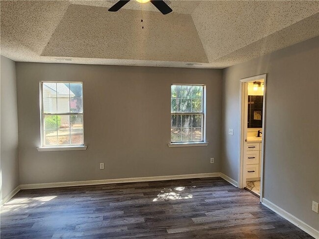 Master bedroom - 922 Sweetwater Way