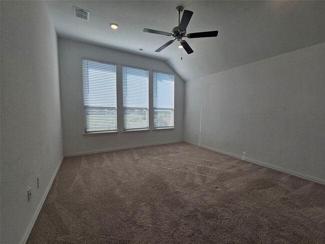Building Photo - 14620 Little Water Dr