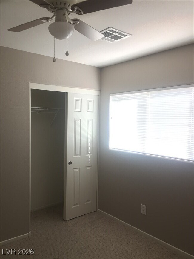 Building Photo - 668 Shadwell St