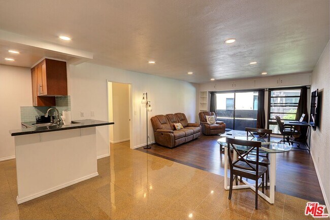 Building Photo - 7740 Redlands St