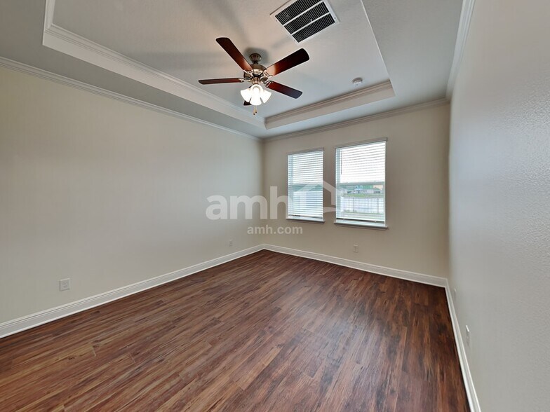 Building Photo - 2861 Ponds Trl