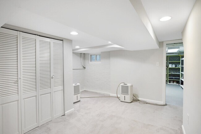 Building Photo - Charming Capitol Hill House| Don't miss the 3D-TOUR!