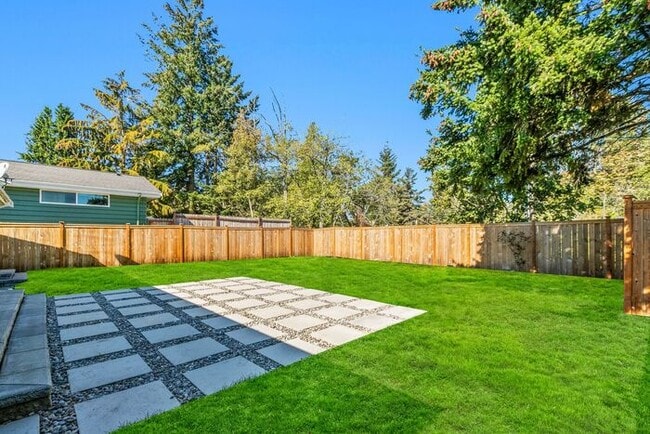 Building Photo - Freshly Updated West Seattle Rambler w/ Ai...
