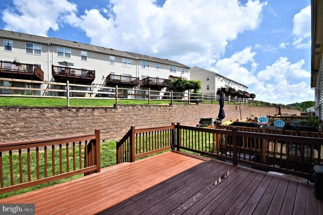 Building Photo - 1055 Balley Dr