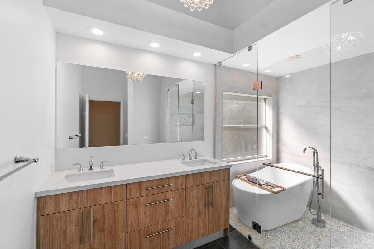 Building Photo - 23458 Torre Cir