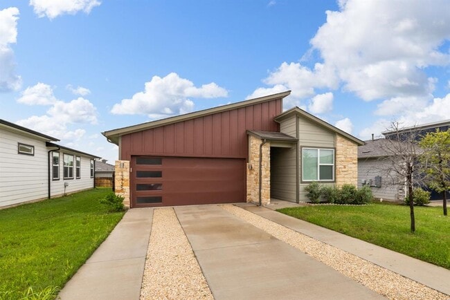Building Photo - 13725 Lubeck Dr