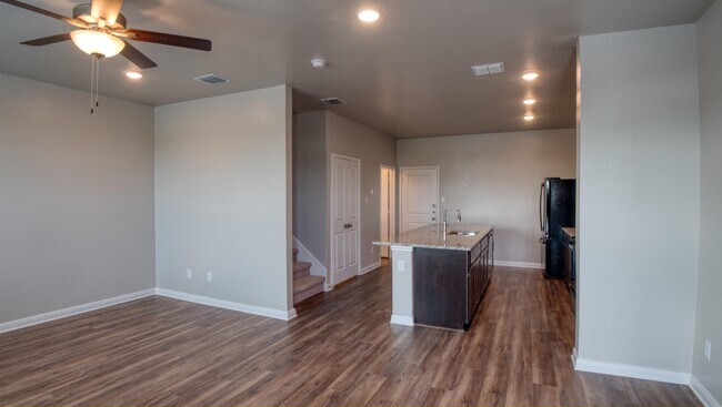 Building Photo - 1622 Lummus Dr