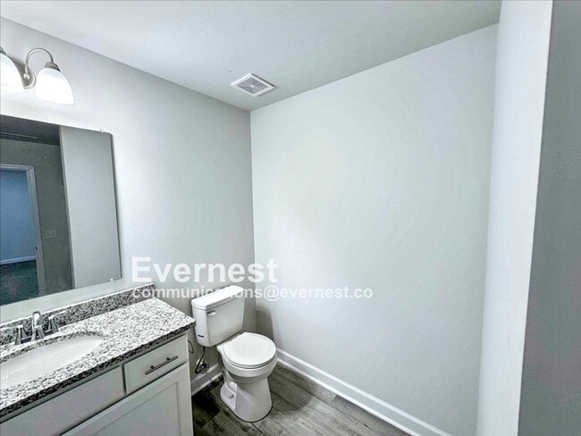 Building Photo - 3902 Fairall Dr